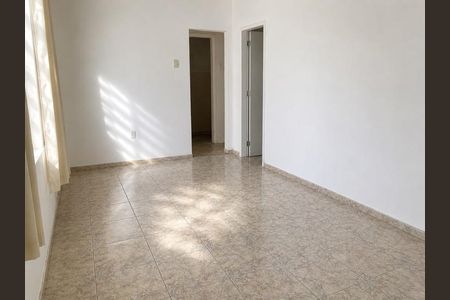 Casa à venda com 79m², 2 quartos e sem vaga