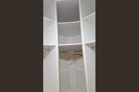 Apartamento à venda com 121m², 3 quartos e sem vaga Apartamento à venda com 121m², 3 quartos e sem vagaCozinha