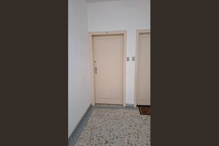 Apartamento à venda com 121m², 3 quartos e sem vaga Apartamento à venda com 121m², 3 quartos e sem vagaPorta de entrada