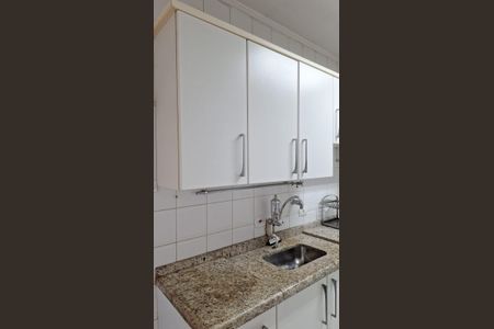 Apartamento à venda com 121m², 3 quartos e sem vaga Apartamento à venda com 121m², 3 quartos e sem vagaCozinha
