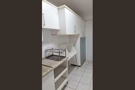 Apartamento à venda com 121m², 3 quartos e sem vaga Apartamento à venda com 121m², 3 quartos e sem vagaCozinha