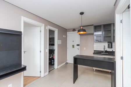 Sala de apartamento à venda com 2 quartos, 34m² em Santo Amaro, São Paulo