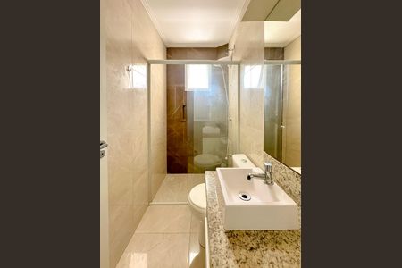 Apartamento para alugar com 65m², 2 quartos e 1 vagaBanheiro da Suíte