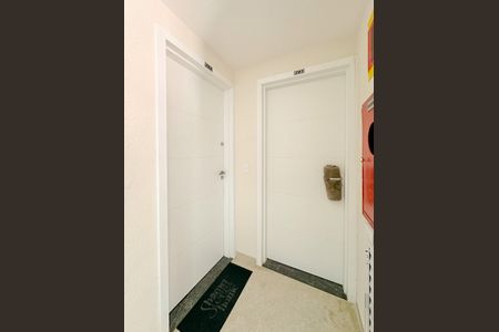 Apartamento para alugar com 65m², 2 quartos e 1 vagaHall social