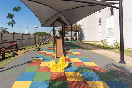 Apartamento à venda com 52m², 2 quartos e 1 vaga Apartamento à venda com 52m², 2 quartos e 1 vagaÁrea comum - Playground