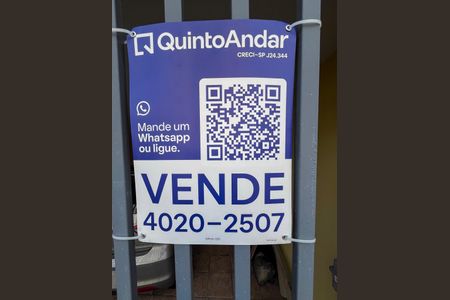 Placa Quinto Andar de casa à venda com 4 quartos, 128m² em Vila Santo Estefano, São Paulo