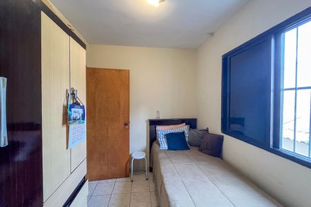 Quarto 2 de casa à venda com 4 quartos, 128m² em Vila Santo Estefano, São Paulo