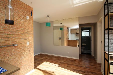 Apartamento para alugar com 47m², 2 quartos e 1 vaga Apartamento para alugar com 47m², 2 quartos e 1 vagaSala