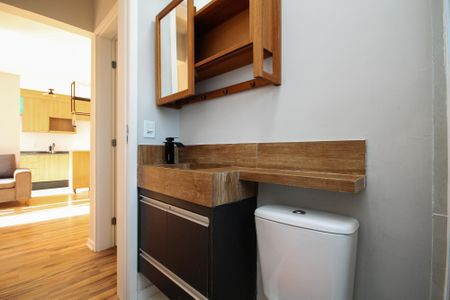 Apartamento para alugar com 47m², 2 quartos e 1 vaga Apartamento para alugar com 47m², 2 quartos e 1 vagaBanheiro