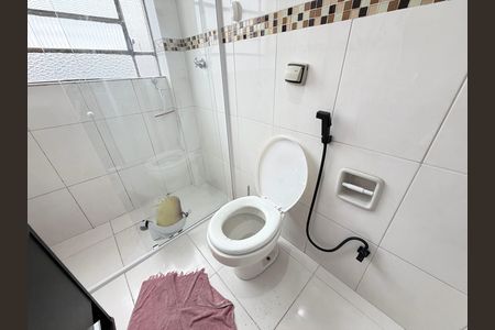 Apartamento à venda com 97m², 2 quartos e sem vagaBanheiro
