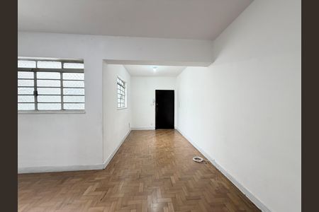 Apartamento à venda com 97m², 2 quartos e sem vagaSala
