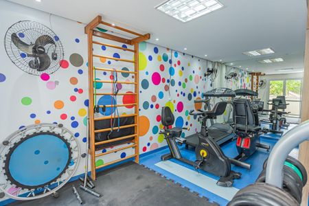 Apartamento para alugar com 43m², 2 quartos e 1 vaga Apartamento para alugar com 43m², 2 quartos e 1 vagaÁrea comum - Academia