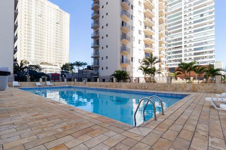 Apartamento à venda com 90m², 3 quartos e 1 vaga Apartamento à venda com 90m², 3 quartos e 1 vagaPiscina