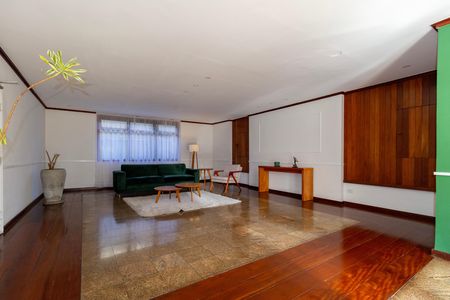 Apartamento à venda com 90m², 3 quartos e 1 vaga Apartamento à venda com 90m², 3 quartos e 1 vagaHall social