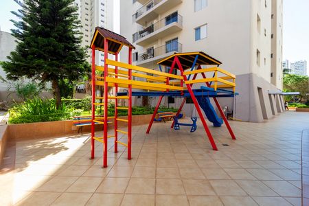 Apartamento à venda com 90m², 3 quartos e 1 vaga Apartamento à venda com 90m², 3 quartos e 1 vagaPlayground