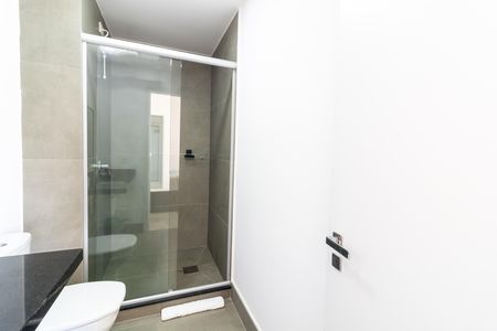 Studio para alugar com 35m², 1 quarto e 1 vaga Studio para alugar com 35m², 1 quarto e 1 vagaBanheiro
