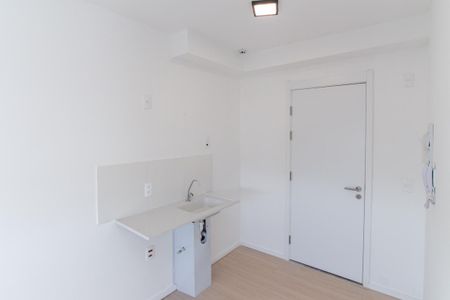 Cozinha de kitnet/studio à venda com 1 quarto, 17m² em Vila Nilo, São Paulo