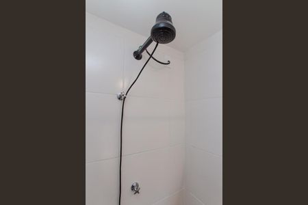Banheiro de kitnet/studio à venda com 1 quarto, 17m² em Vila Nilo, São Paulo