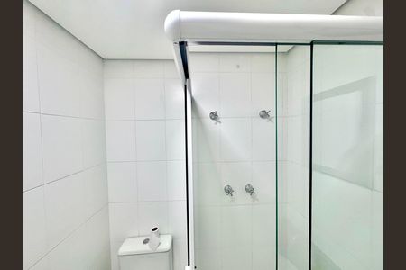 Apartamento para alugar com 58m², 2 quartos e 1 vaga Apartamento para alugar com 58m², 2 quartos e 1 vagaBanheiro 1