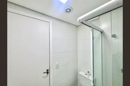 Apartamento para alugar com 58m², 2 quartos e 1 vaga Apartamento para alugar com 58m², 2 quartos e 1 vagaBanheiro 1