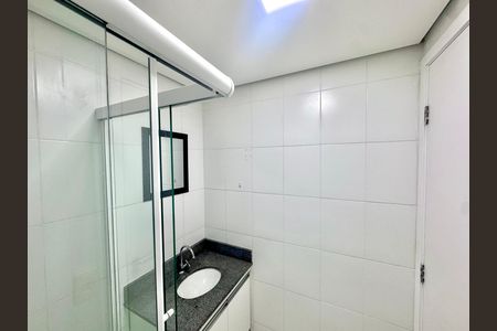 Apartamento para alugar com 58m², 2 quartos e 1 vaga Apartamento para alugar com 58m², 2 quartos e 1 vagaBanheiro 1
