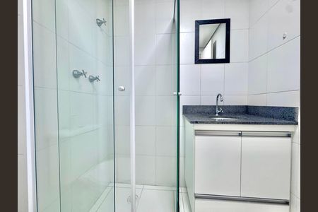 Apartamento para alugar com 58m², 2 quartos e 1 vaga Apartamento para alugar com 58m², 2 quartos e 1 vagaBanheiro 1