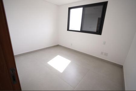Apartamento para alugar com 73m², 2 quartos e 1 vaga