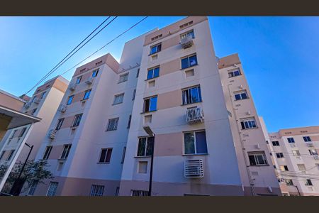 Apartamento para alugar com 45m², 2 quartos e sem vaga Apartamento para alugar com 45m², 2 quartos e sem vagaFachada do bloco com placa