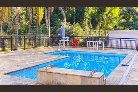 Apartamento para alugar com 45m², 2 quartos e sem vaga Apartamento para alugar com 45m², 2 quartos e sem vagaÁrea comum - Piscina