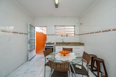 Casa para alugar com 110m², 2 quartos e 1 vagaCozinha