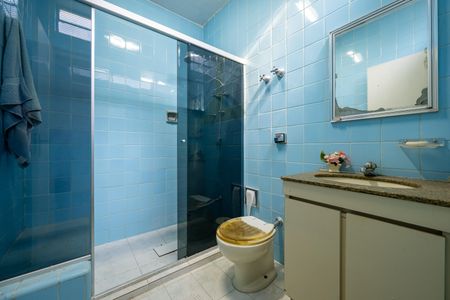 Banheiro de casa à venda com 2 quartos, 110m² em Vila Babilonia, São Paulo