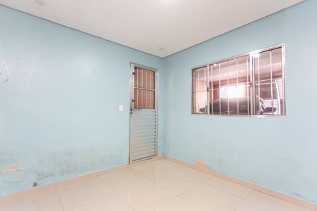 Casa para alugar com 70m², 2 quartos e sem vagaSala