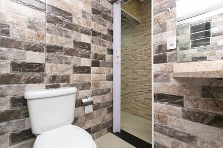 Casa para alugar com 70m², 2 quartos e sem vagaBanheiro 