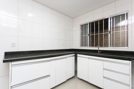 Casa para alugar com 70m², 2 quartos e sem vagaCozinha 