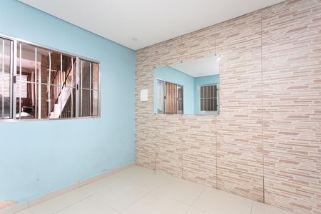Casa para alugar com 70m², 2 quartos e sem vagaSala