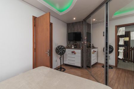 Casa de condomínio à venda com 125m², 3 quartos e 2 vagasQuarto 1