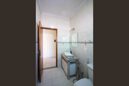 Casa para alugar com 191m², 4 quartos e 3 vagas Casa para alugar com 191m², 4 quartos e 3 vagasBanheiro 2