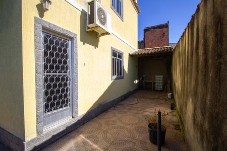 Casa para alugar com 191m², 4 quartos e 3 vagas Casa para alugar com 191m², 4 quartos e 3 vagasQuintal