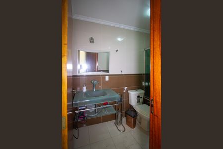 Casa para alugar com 191m², 4 quartos e 3 vagas Casa para alugar com 191m², 4 quartos e 3 vagasBanheiro da Suíte