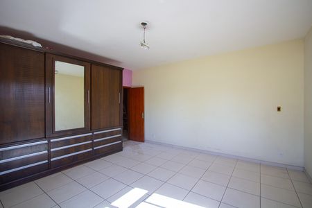 Casa para alugar com 191m², 4 quartos e 3 vagas Casa para alugar com 191m², 4 quartos e 3 vagasSuíte