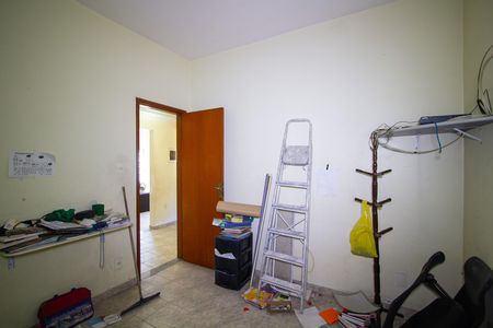 Casa para alugar com 191m², 4 quartos e 3 vagas Casa para alugar com 191m², 4 quartos e 3 vagasQuarto 1