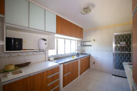 Casa para alugar com 191m², 4 quartos e 3 vagas Casa para alugar com 191m², 4 quartos e 3 vagasCozinha