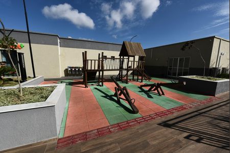 Apartamento para alugar com 46m², 2 quartos e 1 vaga Apartamento para alugar com 46m², 2 quartos e 1 vagaÁrea comum - Playground
