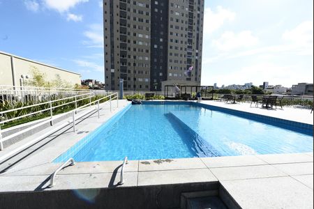 Apartamento para alugar com 46m², 2 quartos e 1 vaga Apartamento para alugar com 46m², 2 quartos e 1 vagaÁrea comum - Piscina