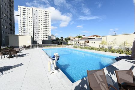 Apartamento para alugar com 46m², 2 quartos e 1 vaga Apartamento para alugar com 46m², 2 quartos e 1 vagaÁrea comum - Piscina