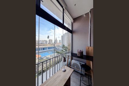 Studio à venda com 42m², 1 quarto e sem vaga Studio à venda com 42m², 1 quarto e sem vagaVaranda
