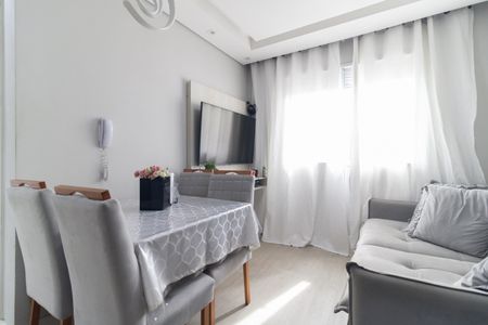 Sala de apartamento para alugar com 2 quartos, 33m² em Parque Fongaro, São Paulo