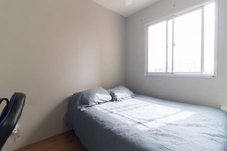 Quarto 1 de apartamento para alugar com 2 quartos, 33m² em Parque Fongaro, São Paulo