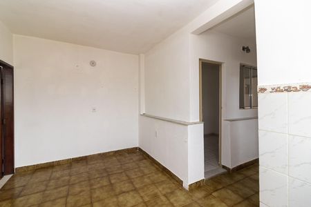 Casa para alugar com 76m², 2 quartos e sem vaga Casa para alugar com 76m², 2 quartos e sem vagaCozinha e Área de Serviço