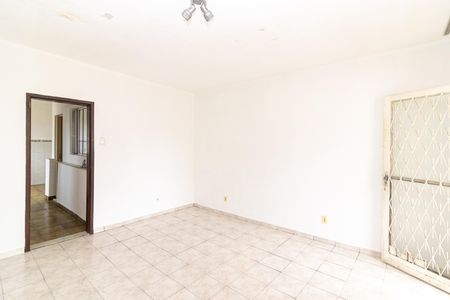 Casa para alugar com 76m², 2 quartos e sem vaga Casa para alugar com 76m², 2 quartos e sem vagaSala